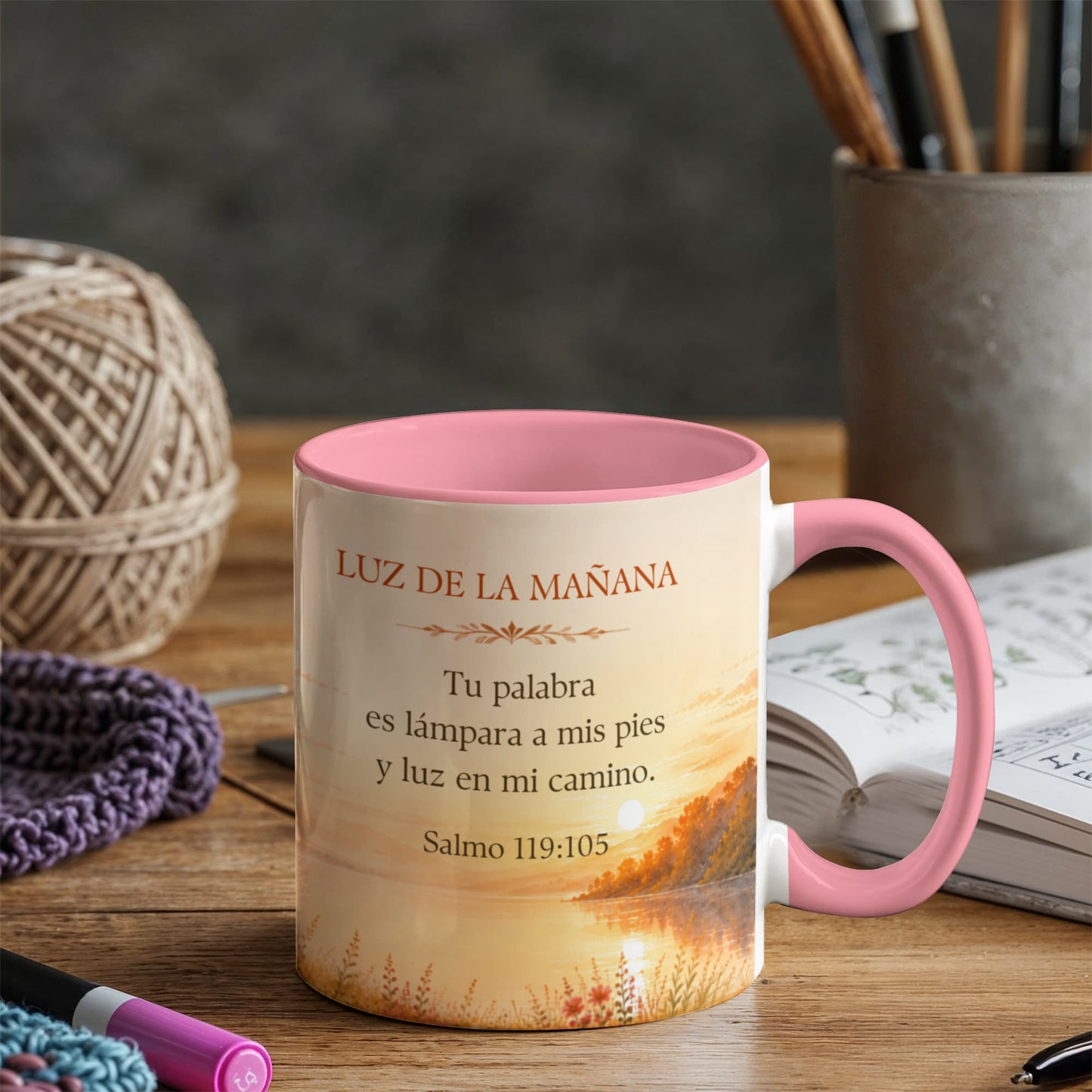 La Luz de la Mañana | Taza Cristiana con Acento de Color | Salmo 119:105 | Taza con Versículo Bíblico | Regalo de Fe | Envuelta en Significado